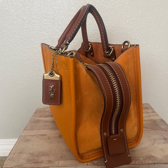 Coach Rogue 25 Brass/Papaya NWT - Picture 4 of 11
